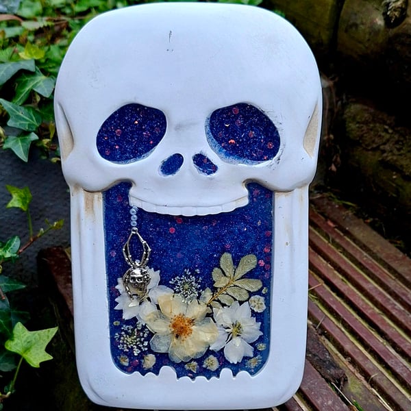 Skull Skeleton Spooky Cute Botanical Floral Glitter Photo Frame Resin Emo Spider