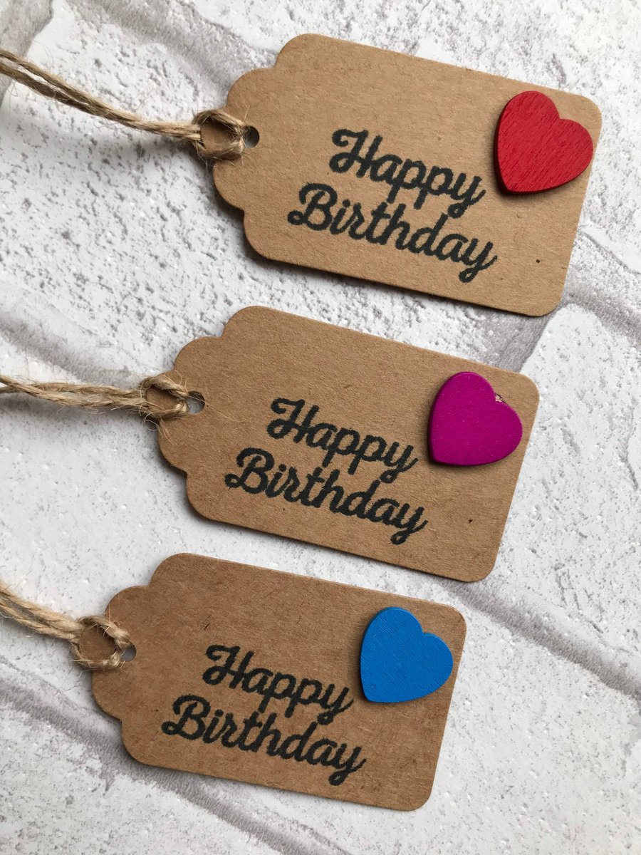 Handmade Happy Birthday Gift Tags, Kraft Card with Wooden Heart, Set of 10