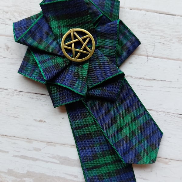 Black Watch Tartan Ruffle Rosette and Pentagram Brooch Pin 