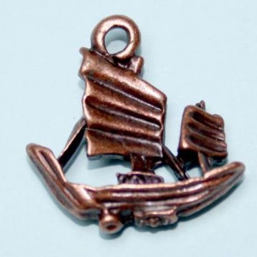 Charm Boat 1 pc
