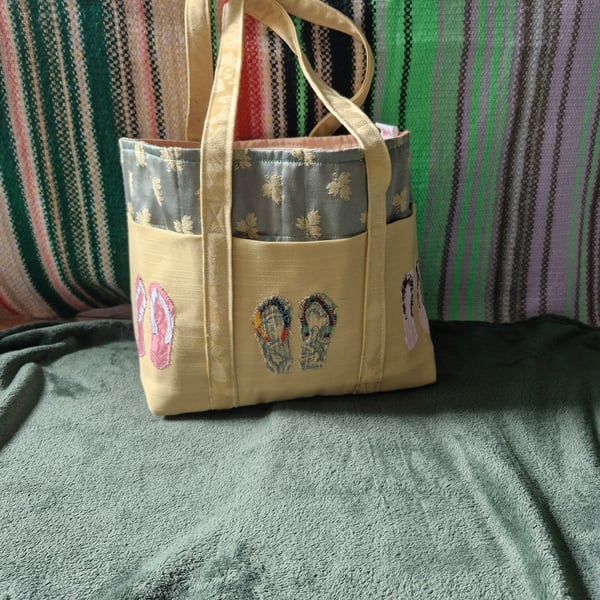 Fun Beach bag or shopper with flip flop applique