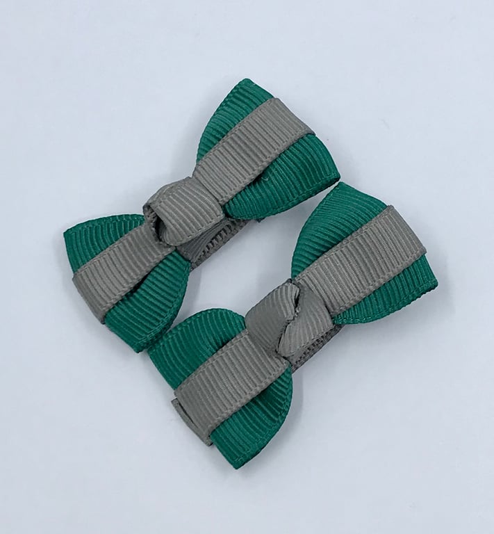 School Itty Bitty Hunter Green and Grey on Clips (pair)