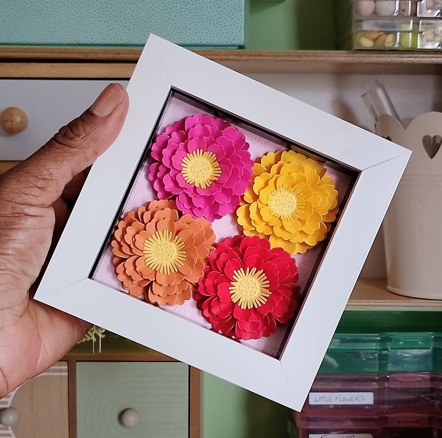 Sunlit Garden - Bouquet Frame