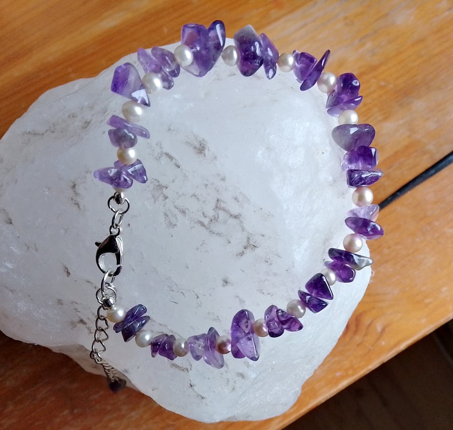 Handmade bracelet made using pre-loved beads.