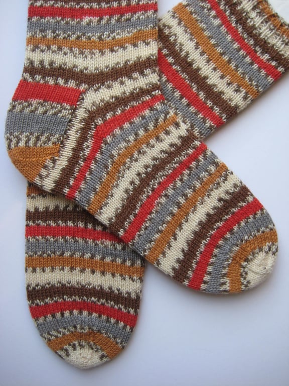hand knit mens wool socks size 9-11