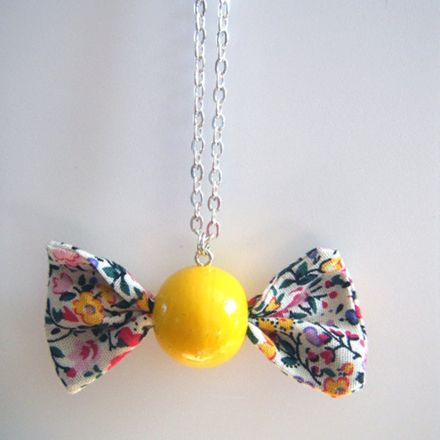 ~ Yellow Bonbon Sweetie Bow Necklace ~