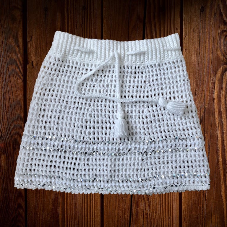 White miniskirt with sequins. Handmade. Crochet. U.K. size is small S.