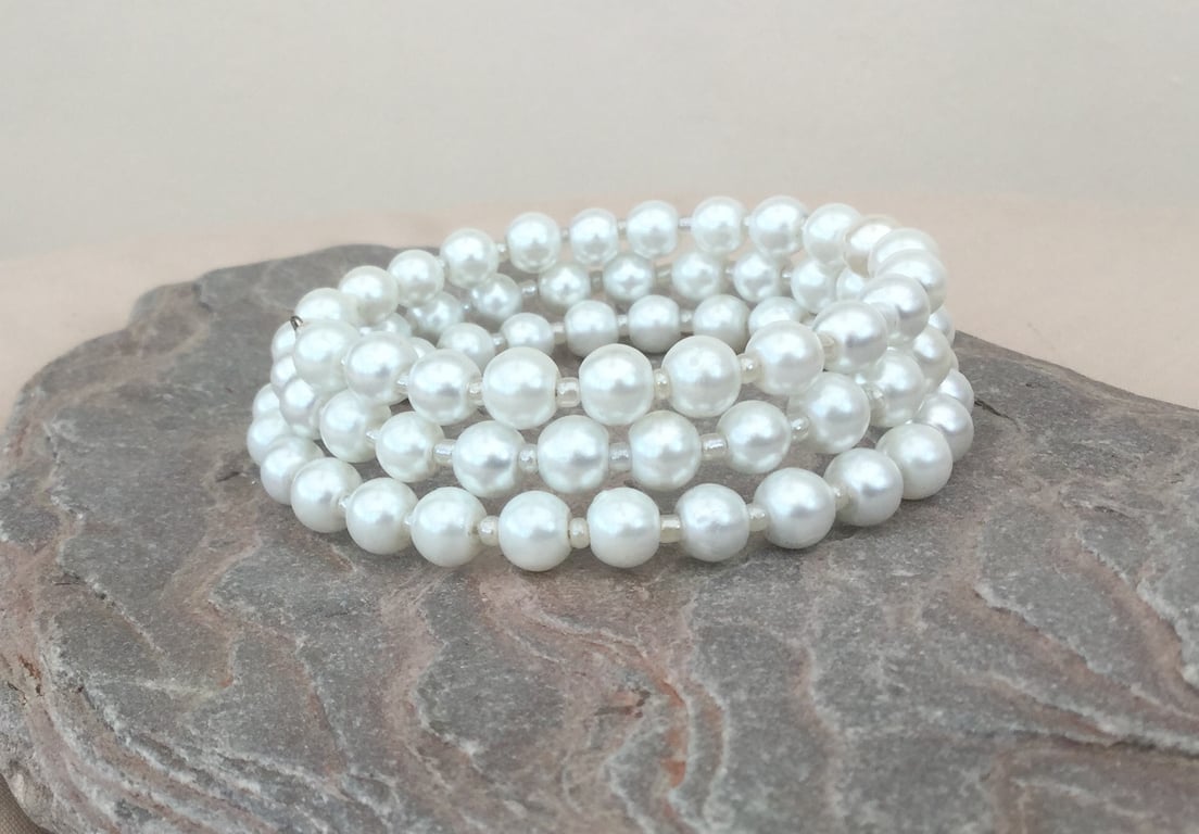White Faux Pearl and Seed Bead Memory Wire Bracelet, B31