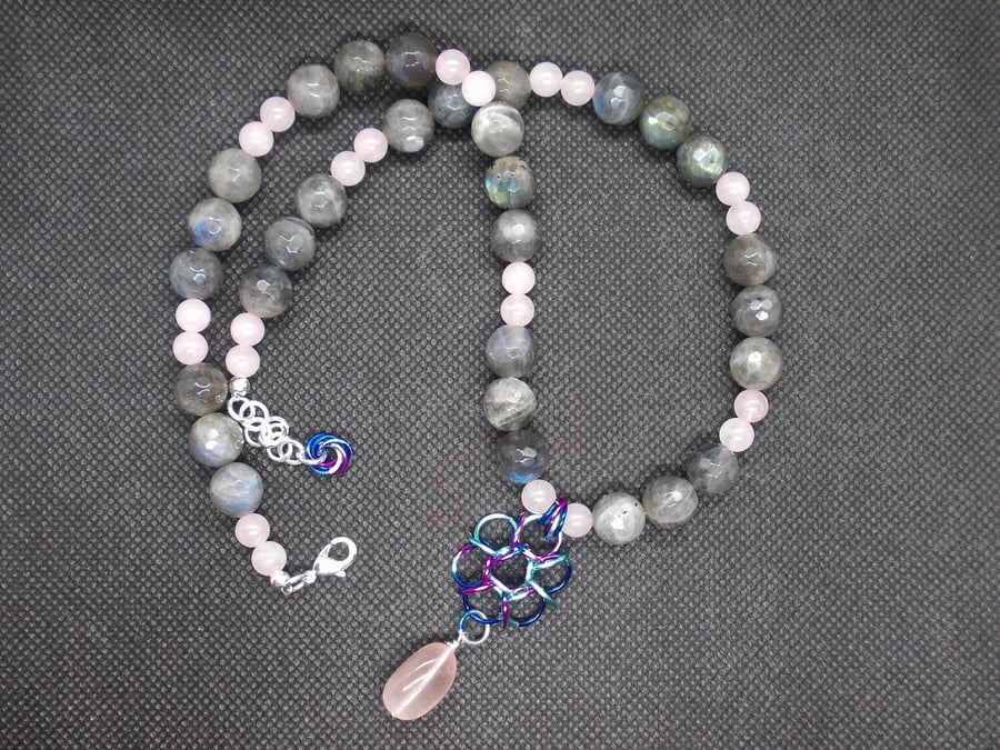 SALE - Labradorite and rose quartz necklace with chainmaille flower pendant