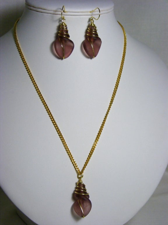 Purple Glass Shell Jewellery Set