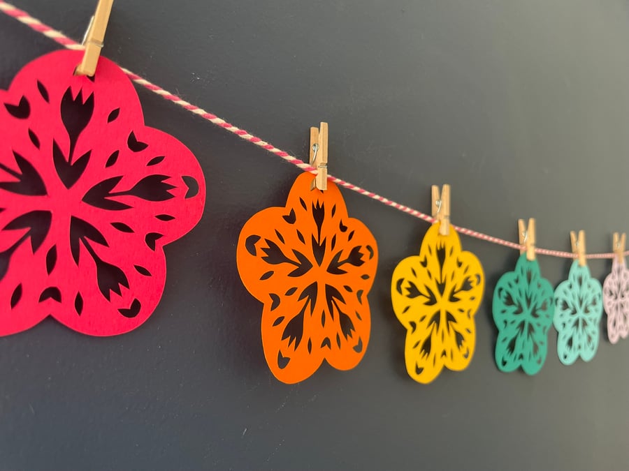 Summer Flower Papercut Garland (rainbow)