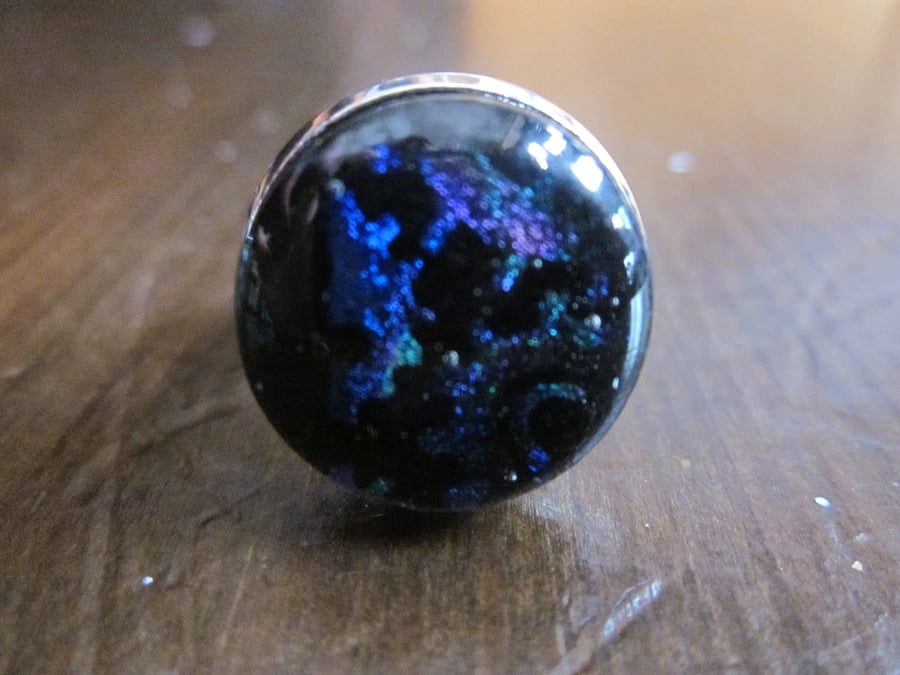 Handmade glass cabochon modern ring - Purple steampunk dichroic