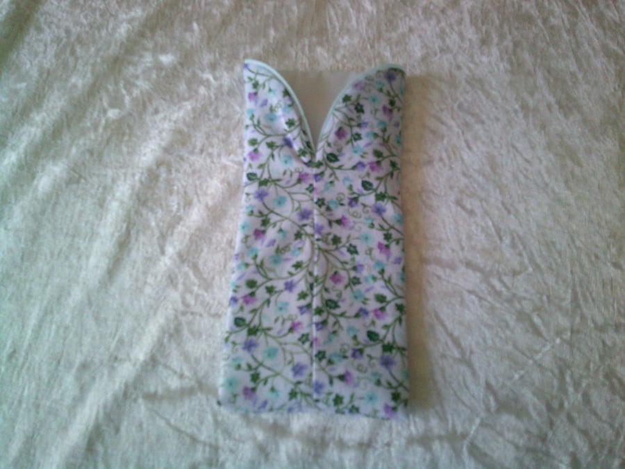Tiny Flowers with Pale Blue Bias Binding Glasses Case