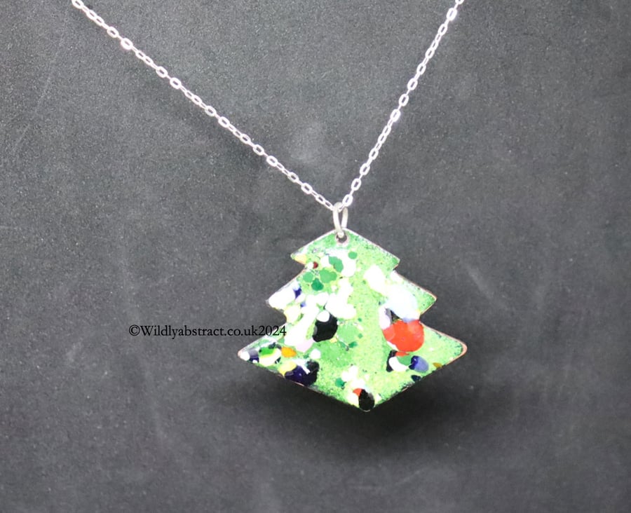 Kiln-fired enamel Christmas tree