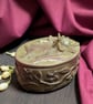 Box of small secrets - cast resin trinket box with brass gilt - Image 3