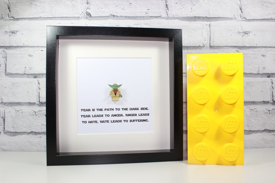 YODA - FRAMED LEGO STAR WARS FIGURE