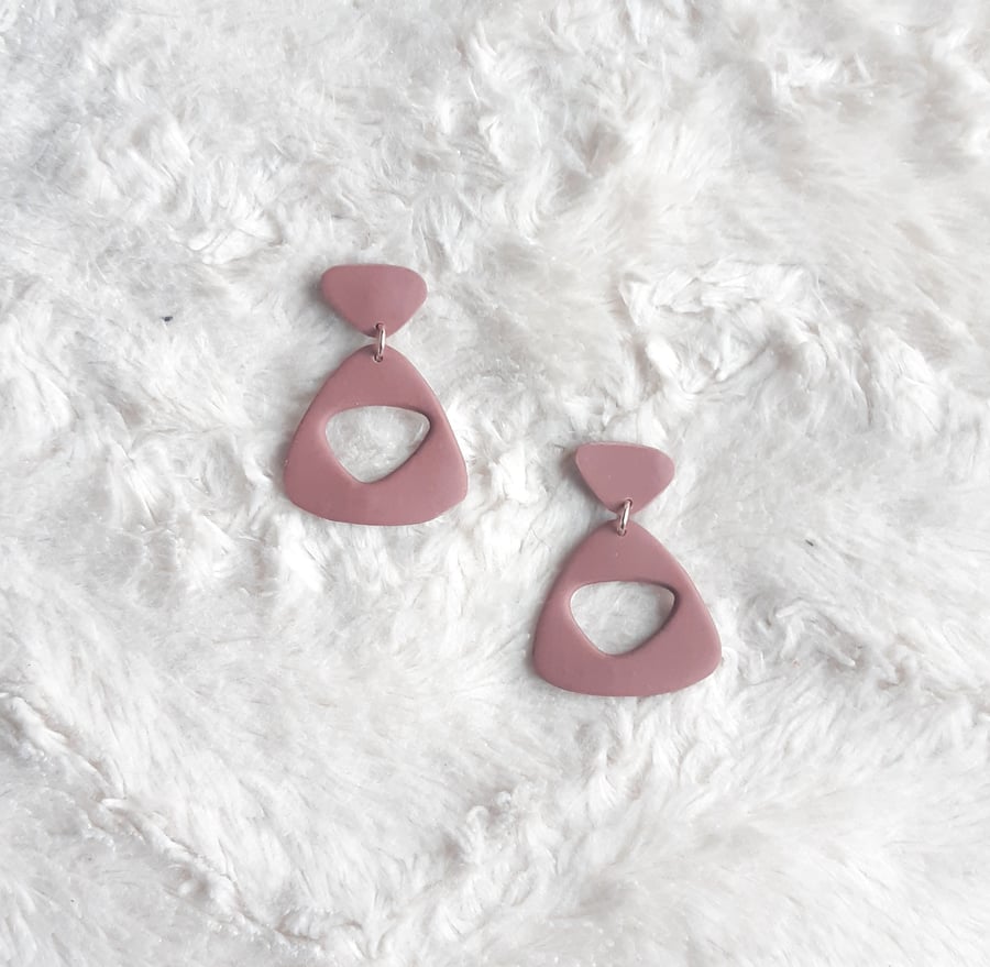 Dusky pink earrings, Polymer clay hoops, Caramel dangles, Pebble studs