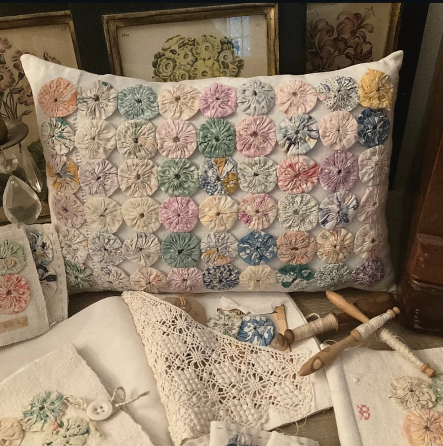 Vintage Suffolk Puff Cushion