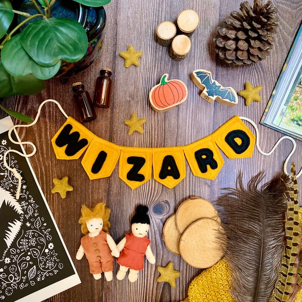 Wizard Magic School Yellow & Black House Colours Mini Bunting Garland