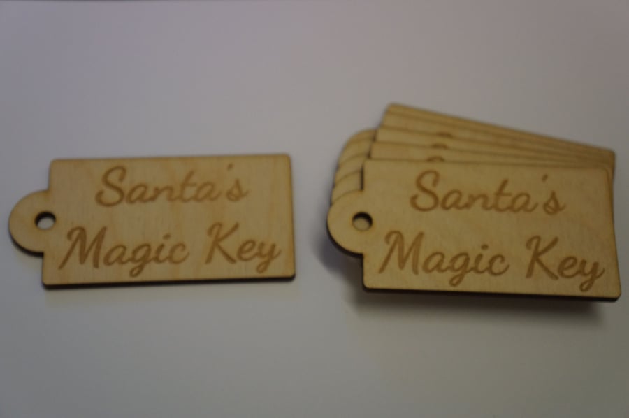 Birch Luggage Tag Rounded Santa s Magic Key 4x8cm - 6 x Laser cut 
