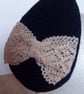 Fascinator with lace bow - Image 2