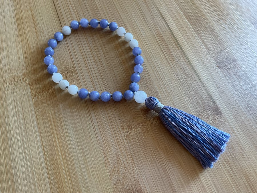 Pocket Mala hand knotted 27 bead mantra anxiety worry relief (Quartzite)