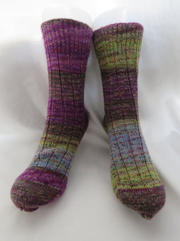Hand-cranked Knitted Ribbed Wool Socks Size 4 to 5