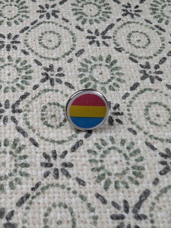 Pansexual Flag Pin - Pride Themed Pin - Small Resin Topped Pin Badge - LGBTQ