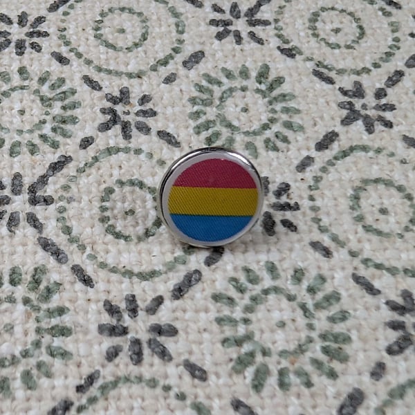 Pansexual Flag Pin - Pride Themed Pin - Small Resin Topped Pin Badge - LGBTQ
