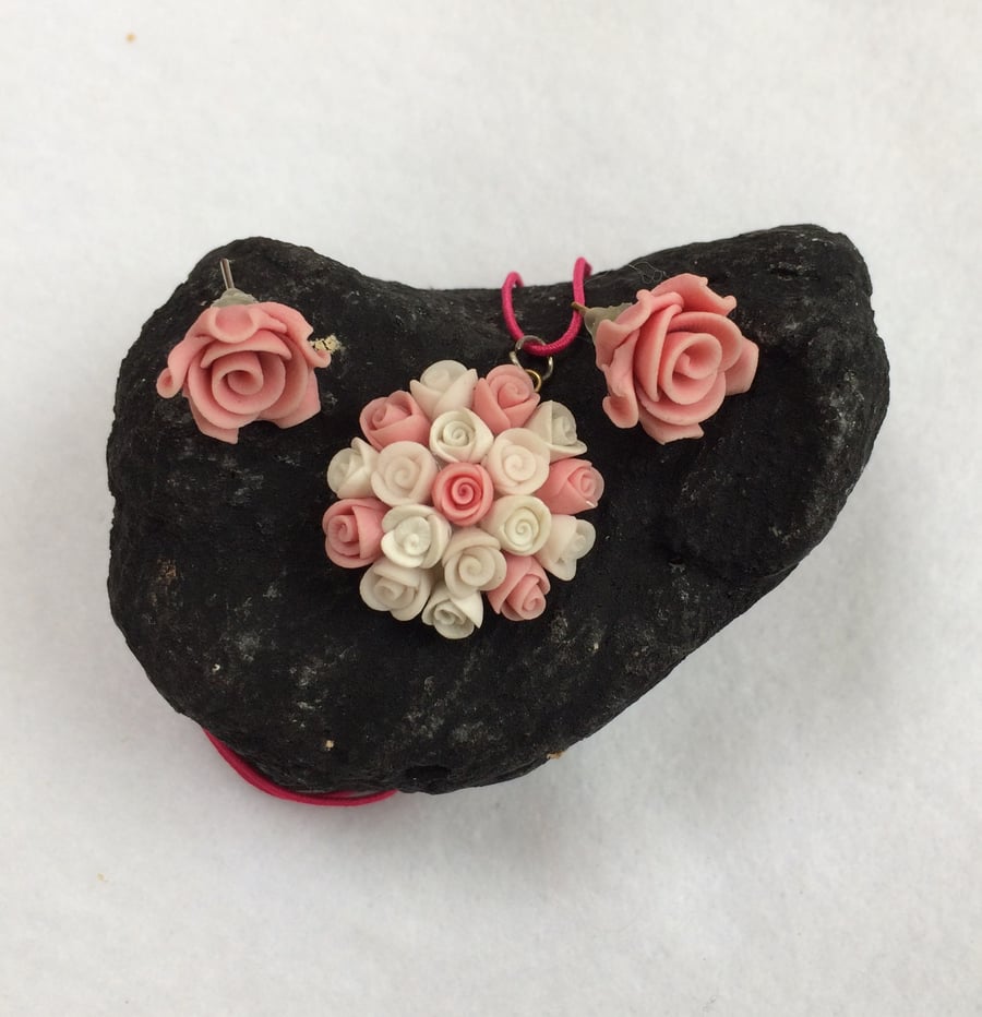 Flower Girl Earring and Necklace set (rose)