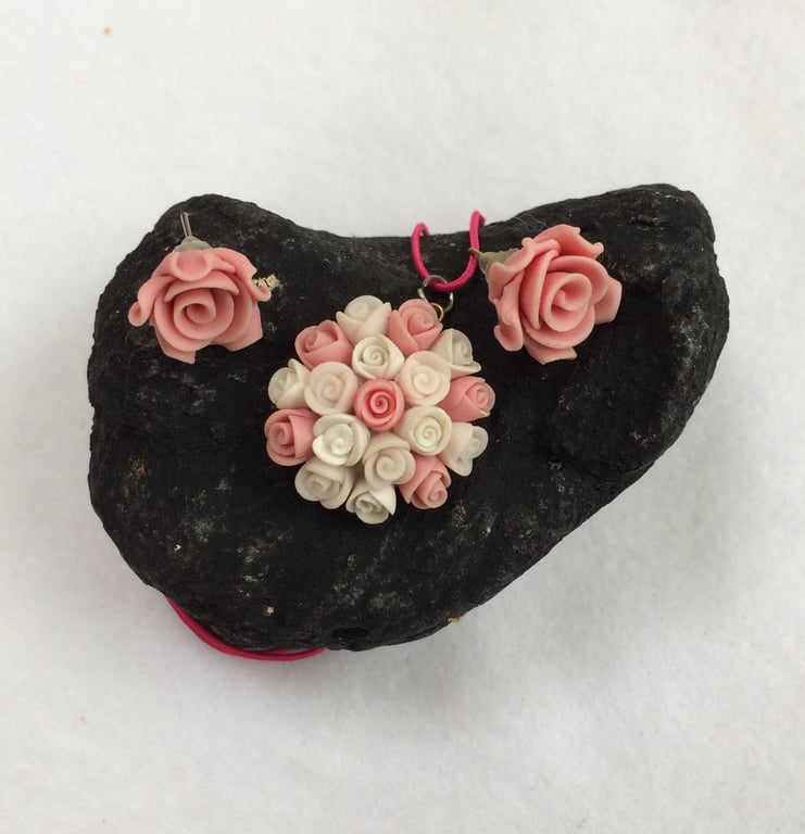 Flower Girl Earring and Necklace set (rose)