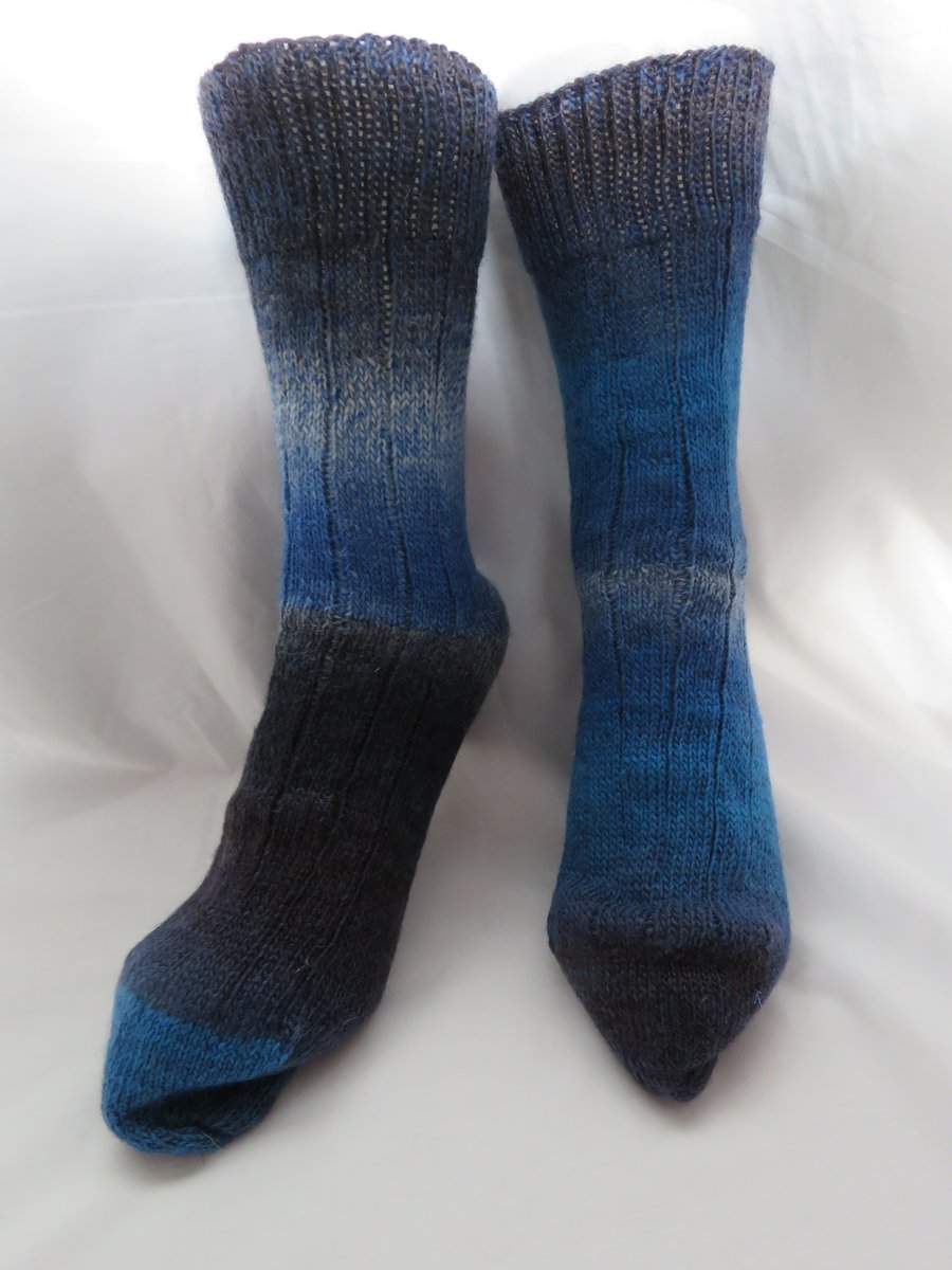Hand-cranked Knitted Ribbed Wool Socks Size 8 to 9 mismatched