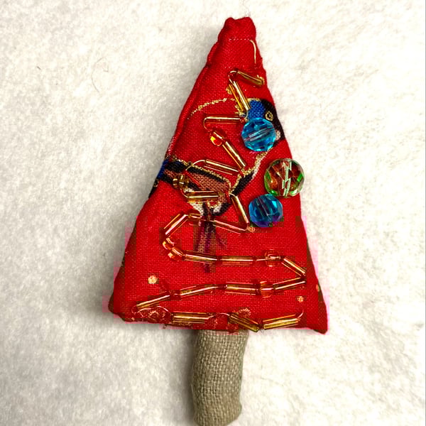 Christmas tree brooch, beads and gold thread