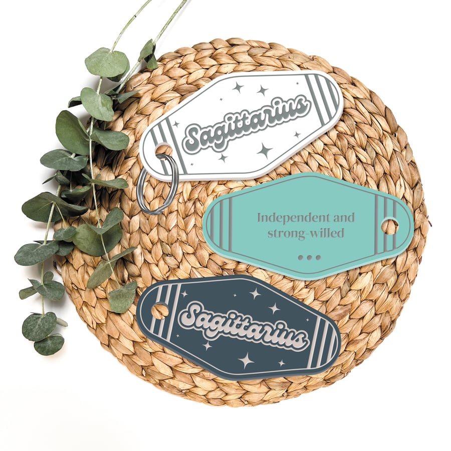 Retro Star Sign - Sagittarius Keyring: Motel-Style Zodiac Keychain Birthday Gift