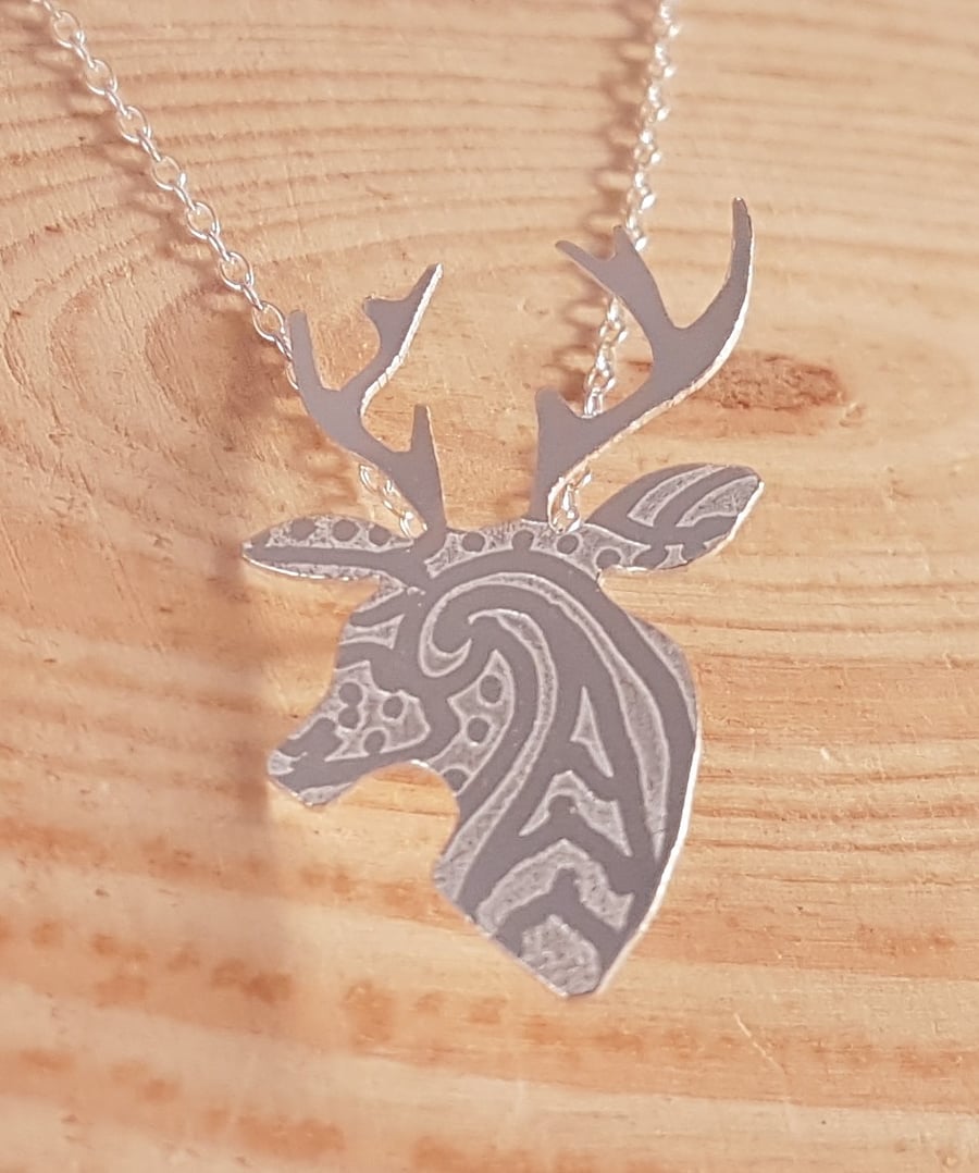 Sterling Silver Etch Mehndi Design Stag Necklace