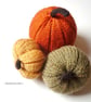 Knitted pumpkins (3) - Autumn wedding decor - Wool squashes - Image 5