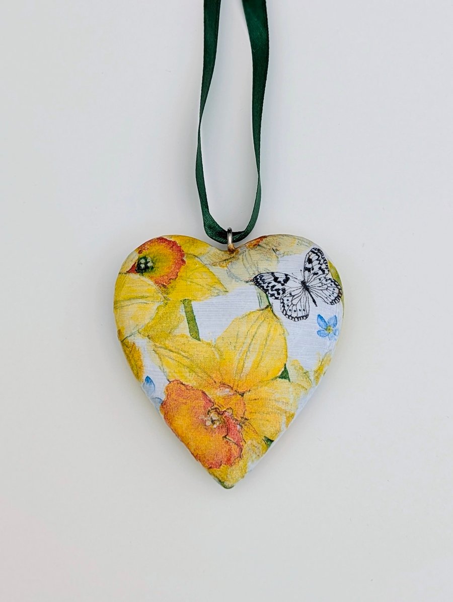 Daffodils hanging heart decoration, wooden mother's day gift