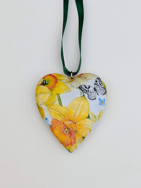Daffodils hanging heart decoration, wooden mother's day gift