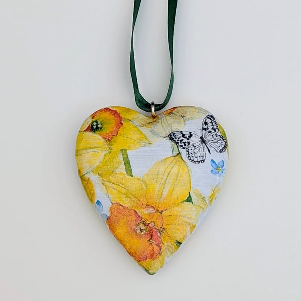 Daffodils hanging heart decoration, wooden mother's day gift