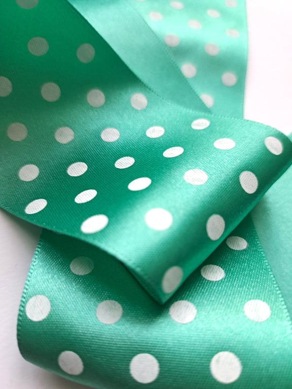 2.75 metres Green spotty polka dot ribbon 2 inch wide 52mm wide
