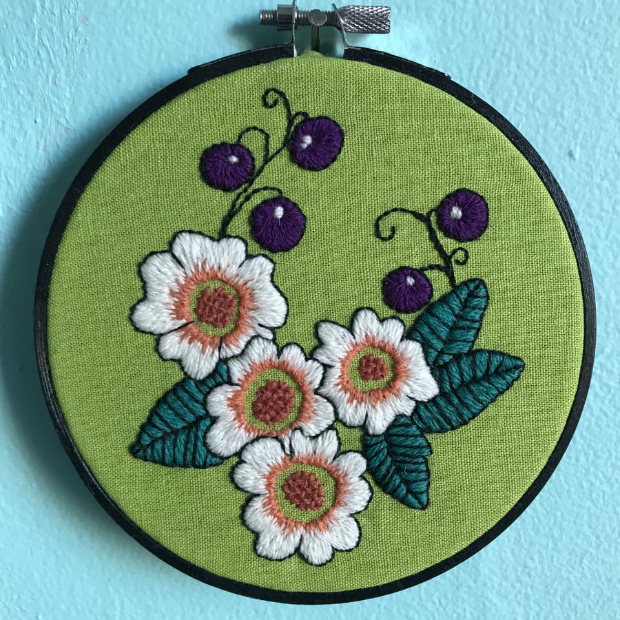 Hedgerow Hand Embroidered Hoop Art Wall Decoration 