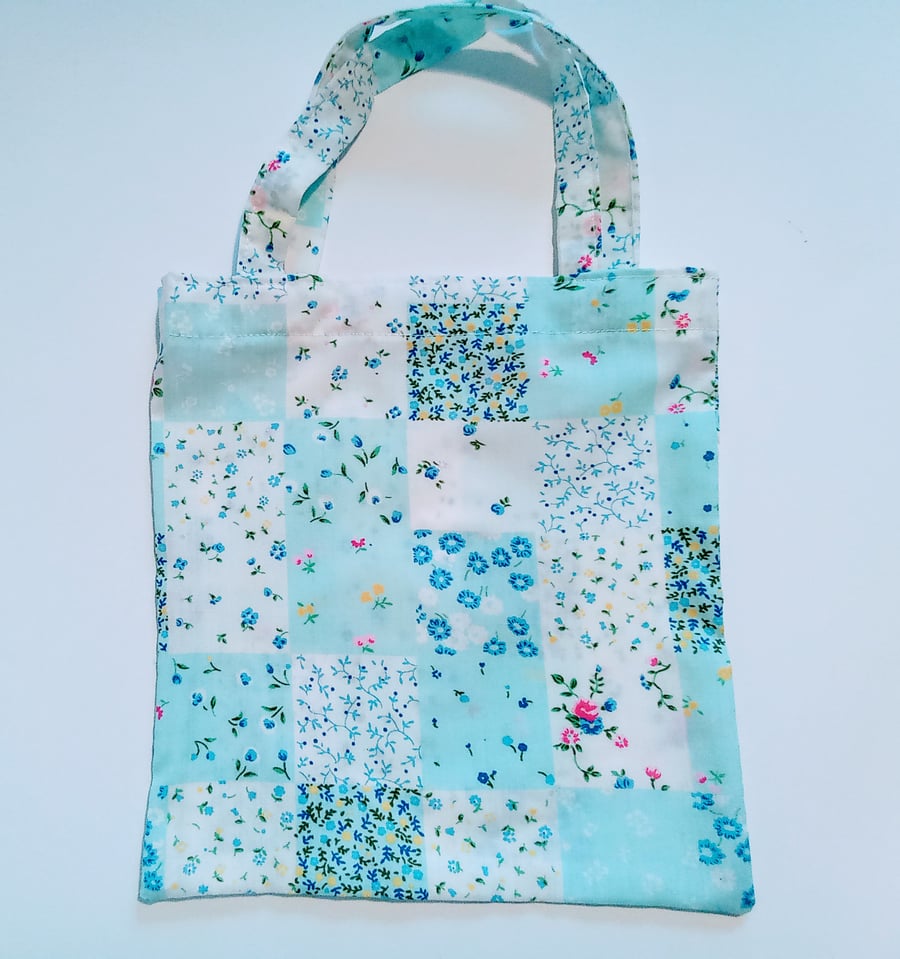 Gift bag, cloth bag, gift wrap, blue gift bag, Birthday gift bag, patchwork