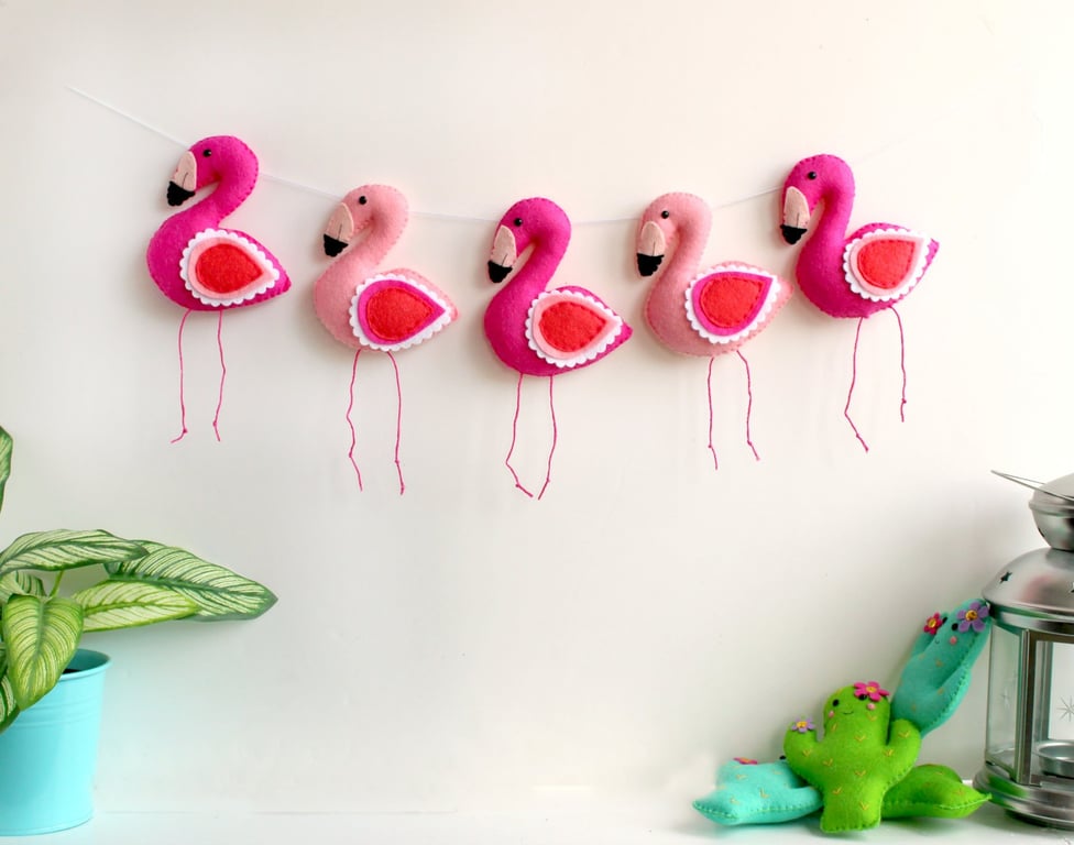 Make Your Own Felt tropical Flamingo Garland. Sewing kit.