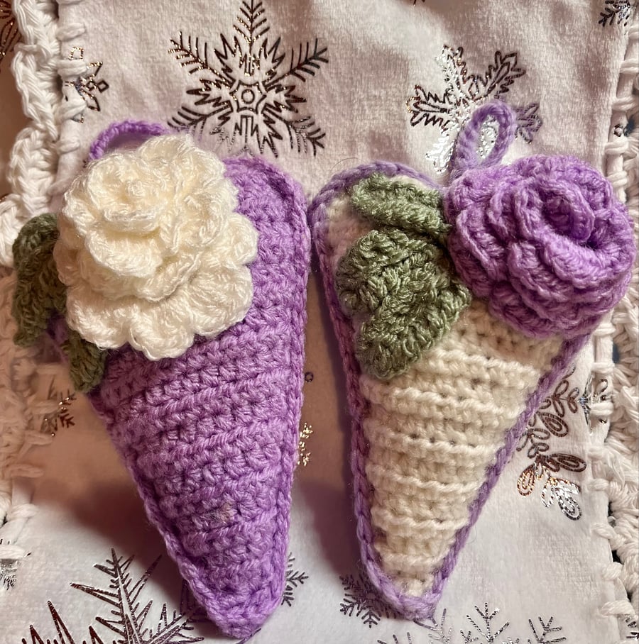 Set of 2 Hanging Hearts with Rose Accent, Hearts, Purple Hearts, Christmas