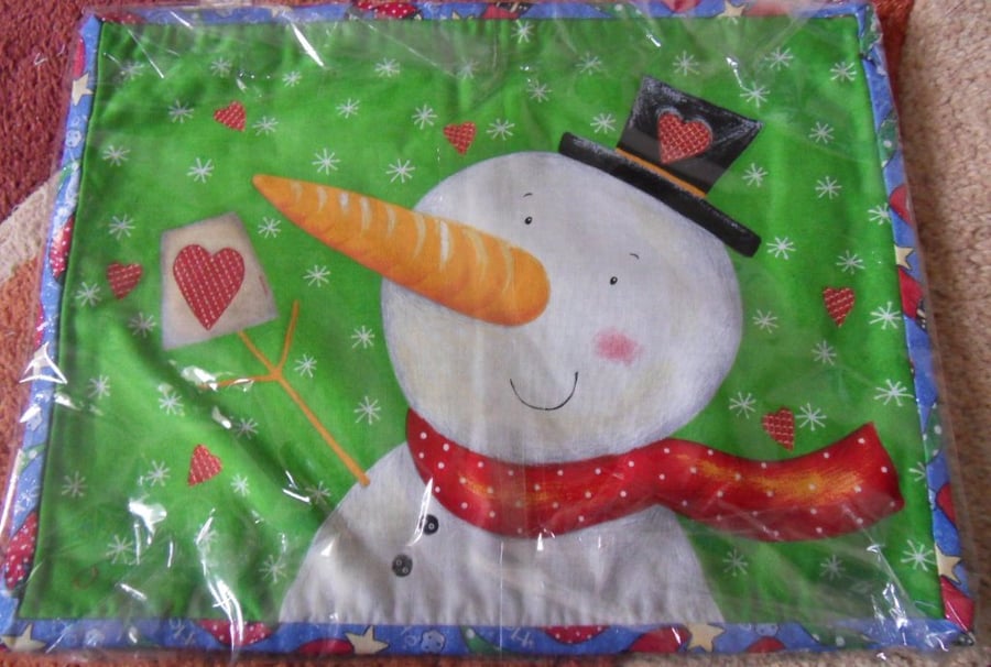 100% cotton Christmas table mats. set of 4. Reindeer and snowmen