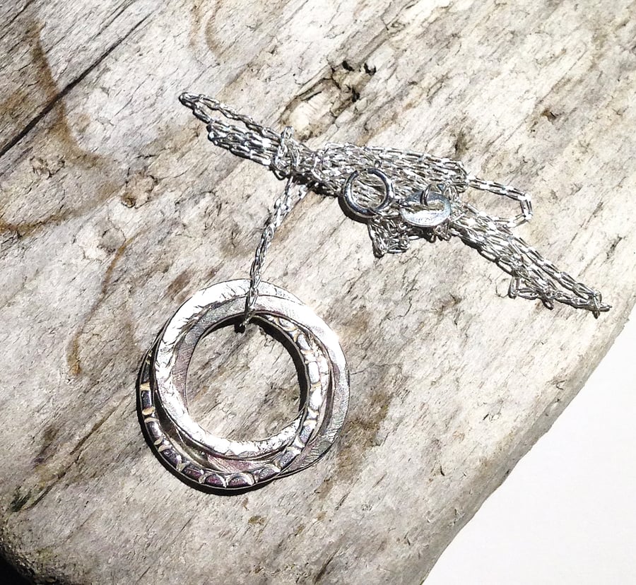 Sterling Silver Intertwined Rings Style Hoop Pendant (NKSSPDHP3) - UK Free Post