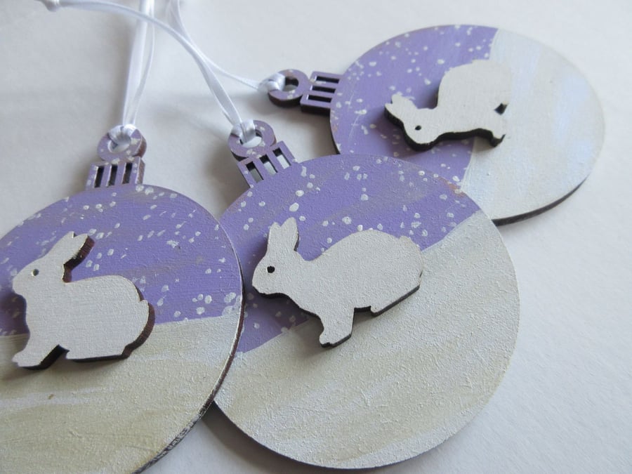 Bunny Christmas Tree Bauble Hanging Decoration Snow Rabbit Winter Scene x1