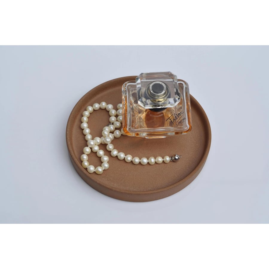 Small Concrete Tray: Modern Minimalist Candle and Jewellery Catchall Plate