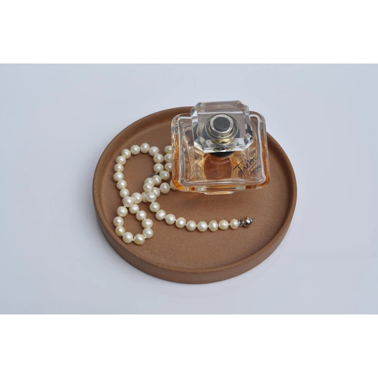 Small Concrete Tray: Modern Minimalist Candle and Jewellery Catchall Plate