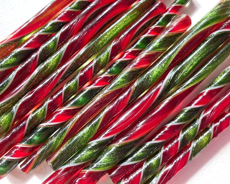 Twisted cane 12cm Christmas Carnival Offcuts Bullseye 90 coe glass Vitrigraph